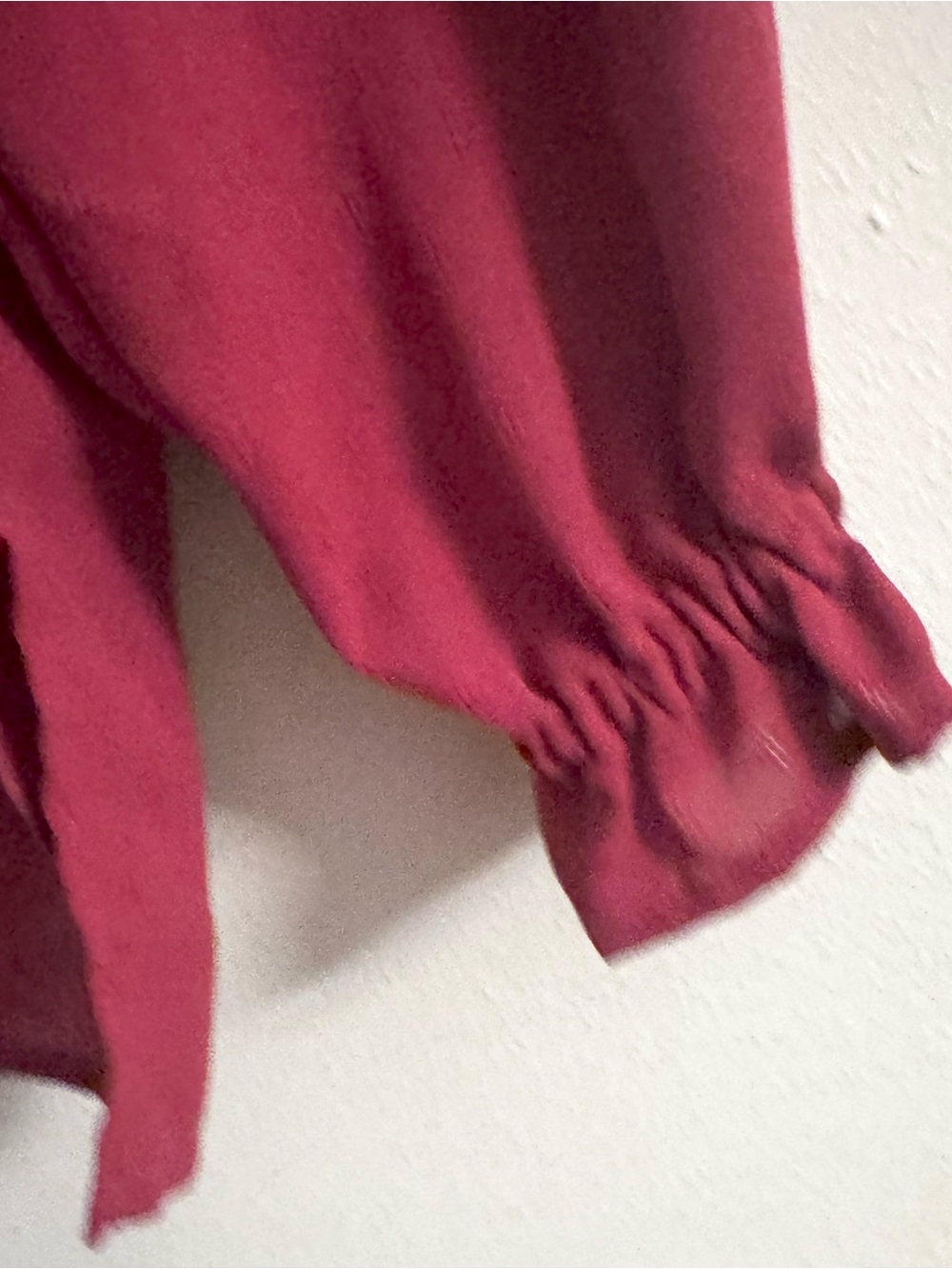 Jessica Simpson Women's Burgundy Long Sleeve Smocked Shoulder Blouse Size L Boho - Picture 5 of 8